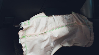 Ремонт подушки безопасности коленей